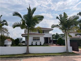 Foto 5 de VENTA EXCELENTE CASA CAMPESTRE A PUERTA CERRADA FUSAGASUG C/MARCA