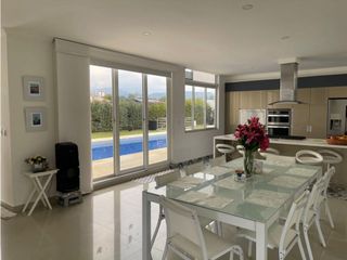 Foto 15 de VENTA EXCELENTE CASA CAMPESTRE A PUERTA CERRADA FUSAGASUG C/MARCA
