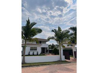 Foto 4 de VENTA EXCELENTE CASA CAMPESTRE A PUERTA CERRADA FUSAGASUG C/MARCA