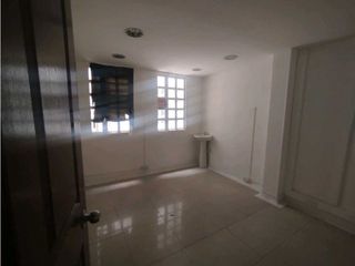 Foto 59 de LOCAL COMERCIAL 3 NIVELES EN LAURELES