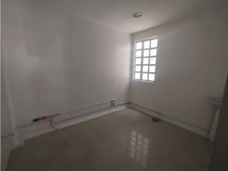 Foto 65 de LOCAL COMERCIAL 3 NIVELES EN LAURELES
