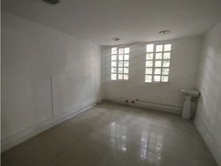 Foto 81 de LOCAL COMERCIAL 3 NIVELES EN LAURELES