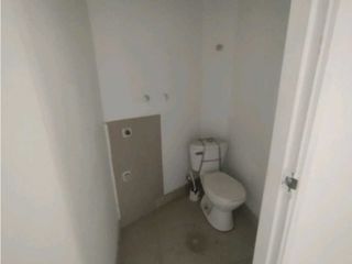 Foto 87 de LOCAL COMERCIAL 3 NIVELES EN LAURELES