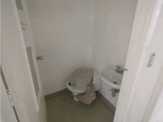 Foto 9 de LOCAL COMERCIAL 3 NIVELES EN LAURELES