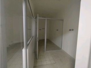 Foto 27 de LOCAL COMERCIAL 3 NIVELES EN LAURELES