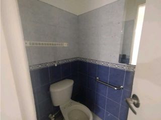 Foto 42 de LOCAL COMERCIAL 3 NIVELES EN LAURELES