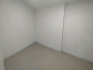 Foto 85 de LOCAL COMERCIAL 3 NIVELES EN LAURELES