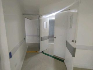 Foto 14 de LOCAL COMERCIAL 3 NIVELES EN LAURELES