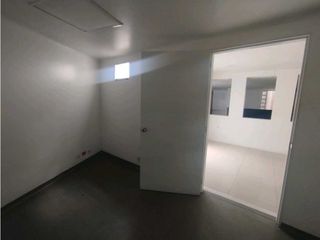 Foto 53 de LOCAL COMERCIAL 3 NIVELES EN LAURELES