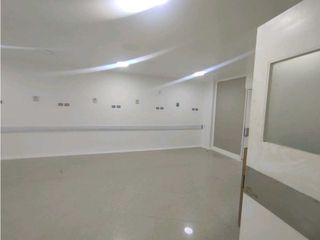 Foto 16 de LOCAL COMERCIAL 3 NIVELES EN LAURELES