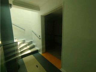 Foto 48 de LOCAL COMERCIAL 3 NIVELES EN LAURELES