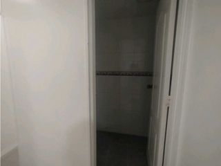 Foto 58 de LOCAL COMERCIAL 3 NIVELES EN LAURELES