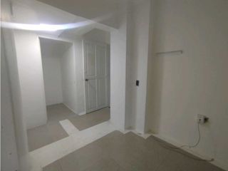 Foto 39 de LOCAL COMERCIAL 3 NIVELES EN LAURELES