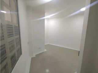 Foto 10 de LOCAL COMERCIAL 3 NIVELES EN LAURELES