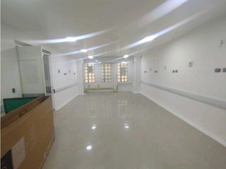 Foto 19 de LOCAL COMERCIAL 3 NIVELES EN LAURELES