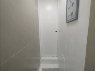 Foto 36 de LOCAL COMERCIAL 3 NIVELES EN LAURELES