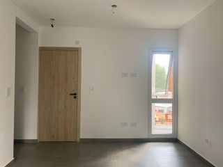 Foto 8 de Departamento en  alquiler en Del Valle Iberlucea 3100, Lanus Oeste