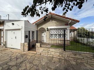 Foto 1 de Casa en venta barrio Guemes