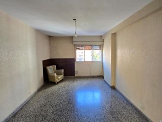 Foto 1 de Departamento de 3 ambientes en el corazon de Lomitas