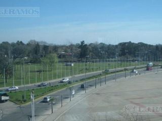 Foto 13 de Alquiler de oficina de 455 m2 en Tigre