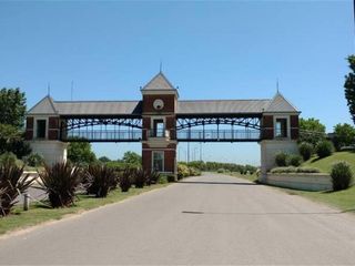 Foto 5 de Venta Lote en Barrio Santa Elena, Pilar del Este.