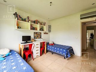 Foto 58 de Casa con pileta y jardín parquizado en venta. Barrio Cerrado San Matías, Escobar