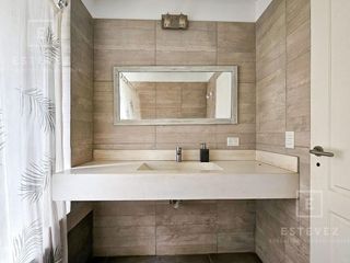 Foto 46 de Casa con pileta y jardín parquizado en venta. Barrio Cerrado San Matías, Escobar