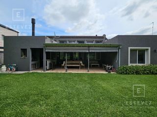 Foto 57 de Casa con pileta y jardín parquizado en venta. Barrio Cerrado San Matías, Escobar