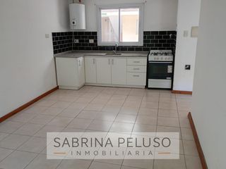 Foto 4 de Venta Dpto. 2 Amb con patio y cochera -Complejo Solares I- Moreno