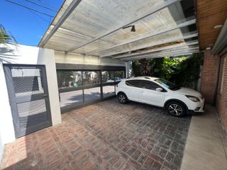 Foto 2 de Casa de 3 dormitorios en Venta en calle 81 e/ 7 y 8