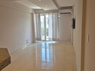 Foto 1 de Departamento en  alquiler rivadavia 500