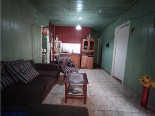 Foto 9 de CASA DE MADERA ZONA FANGIO Y COCOMAROLA