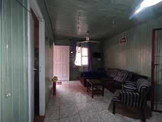 Foto 12 de CASA DE MADERA ZONA FANGIO Y COCOMAROLA