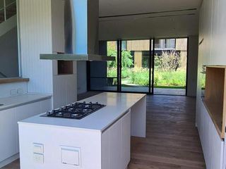 Foto 36 de Beccar - Casa con jardín propio en Condominio CASA 