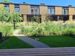 Foto 32 de Beccar - Casa con jardín propio en Condominio CASA 