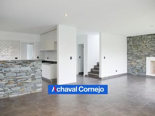 Foto 4 de Casa en venta en Vistas, Puertos (4 dormitorios, dependencia, jardin y pileta)