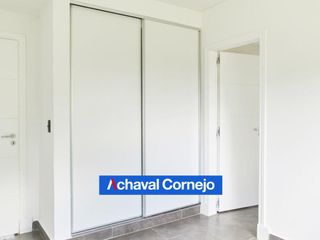 Foto 9 de Casa en venta en Vistas, Puertos (4 dormitorios, dependencia, jardin y pileta)