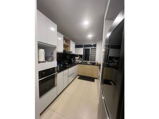 Foto 4 de (JE) VENTA DE APARTAMENTO CIUDAD JARDN