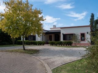 Foto 2 de Casa venta La Emilia  apto crédito 3 dormitorios