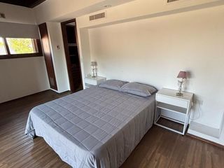 Foto 4 de Casa  de 5 ambientes en alquiler o venta en Club de Campo Hacoaj