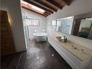 Foto 34 de SE VENDE CASA EN LA CEJA UNIDAD CERRADA 389 m2 MUY GRANDE TURCO 2 parq