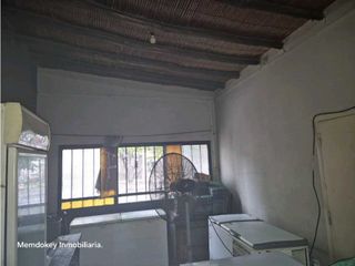 Foto 13 de VENTA DE CASA ESQUINA CON SALÓN COMERCIAL - CALLE SARMIENTO, RIVADAVIA