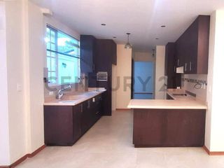 Foto 4 de CASA AMPLIA Y DE LUJO DE VENTA EN CAPELO, valle de los chillos