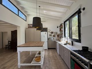 Foto 19 de Encantadora casa quinta a la venta en el prestigioso barrio La Araucaria| Lobos
