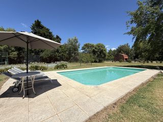 Foto 4 de Encantadora casa quinta a la venta en el prestigioso barrio La Araucaria| Lobos