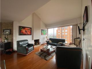Foto 4 de Venta Espectacular Apartamento Gratamira, Bogotá