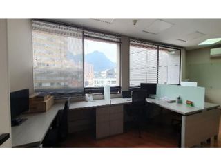 Foto 2 de OFICINA 244 M2 EN VENTA, QUINTA CAMACHO