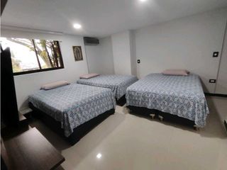 Foto 5 de Amplios Espacios Casa Envig las brujas 6 alcobas !!300m2💰1630 Mill.