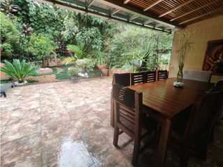Foto 4 de Amplios Espacios Casa Envig las brujas 6 alcobas !!300m2💰1630 Mill.