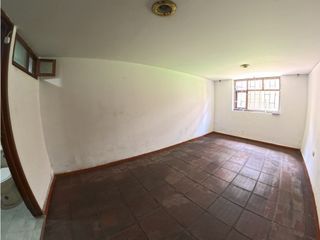 Foto 3 de Casa excelente inversion, empresarial o familiar 370m2, 680millones